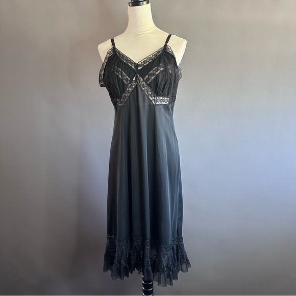 Other - Vintage Slip Luxite 42 Black Sheer Nylon Ruffles